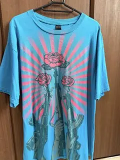 OBEY グラフィックTシャツ ライトブルー 銃と薔薇のサムネイル