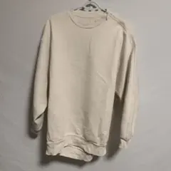 クリーム色 クルーネック トレーナー