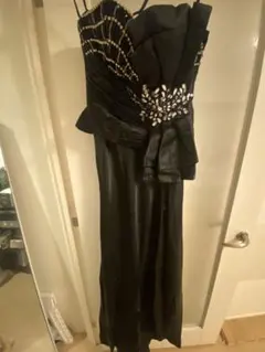 ビーズ装飾付きブラックセパレートロングドレス