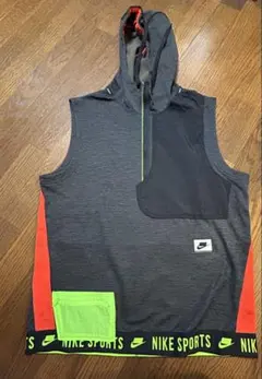 Nike フード付きベスト グレー/オレンジ/グリーン