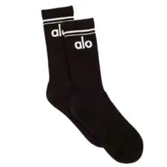 Alo Yoga アローヨガ レギンス S 新品 ブラック Alo Yoga（アロヨガ）の「ALO SEAMLESS CABLE KNIT HIGH-WAIST