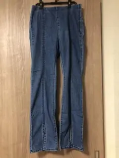 ジーユー　gu ハイライズ フロントスリット　フレアジーンズ221-346054