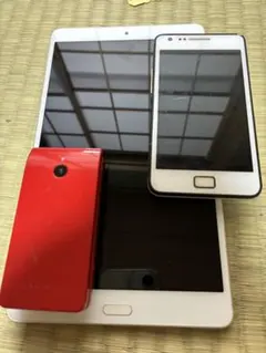 S*）様 スマートフォン本体 画面ひび割れあり - メルカリ