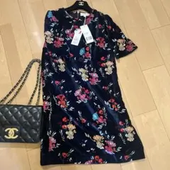 derhyベロア素材フラワー柄Aラインワンピース