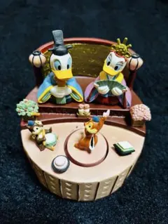 Disney ミッキー ドナルド デイジー チップとデール バンビ 他フィギュア