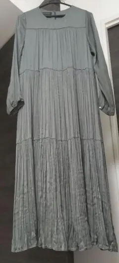 URBAN RESEARCH 長袖プリーツワンピース フリーサイズ