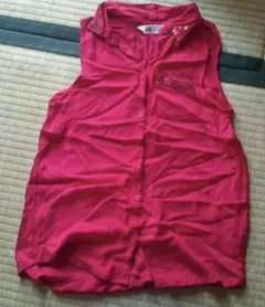 キッズH&M ノースリーブシャツ レッド スパンコール 140cm