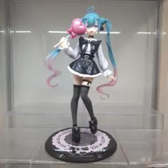 初音ミク　サブカルチャー　フィギュア