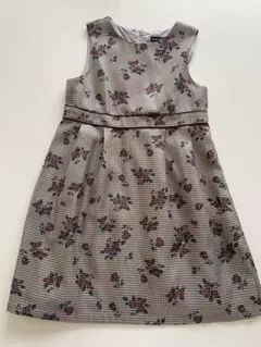 BeBe フラワー柄 チェックワンピース 140