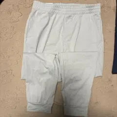 新品　UNIQLO ウルトラストレッチアクティブジョガーパンツ L ライトグレー