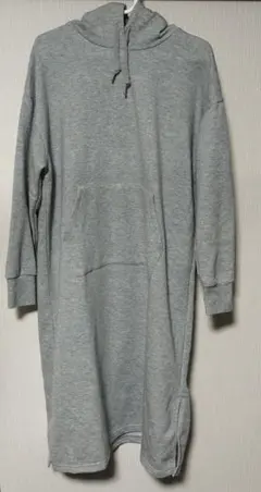 【美品】グレー　パーカー　ワンピース　Мサイズ　長袖ワンピース　ロング