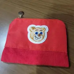 クマ刺繍赤いポーチ