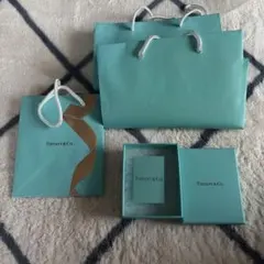 Tiffany & Co. ショッピングバッグ、箱
