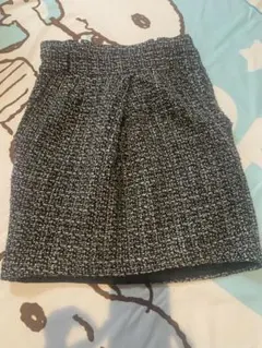 CECIL McBEE黒と白のツイードタイトスカート