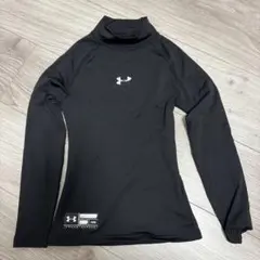 UNDER ARMOUR ブラック長袖ハイネック YSM
