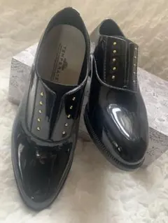 新品未使用品　TEMPERATE ブラックローファー