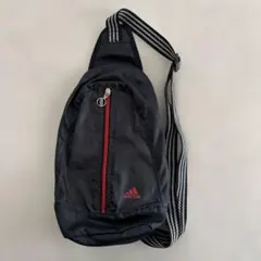 adidas ボディバッグ ワンショルダーバッグ 黒