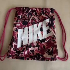 Nike 迷彩柄 ドローストリングバッグ
