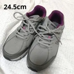 Item thumbnail for item 1f5c42d8-5983-4cae-9c7e-7262d763797c