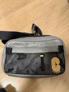 COACH ボディバッグ グレー メッシュポケット付き