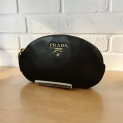 PRADA プラダ サフィアーノ ハーフムーン コインケース - メルカリ