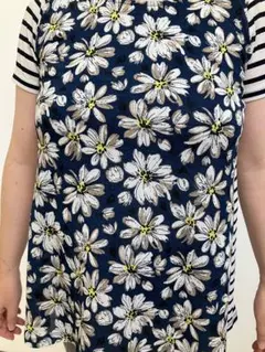 【美しすぎるTシャツ】エル半袖シースルー風生地 秋に素敵な花柄が大変色鮮やか