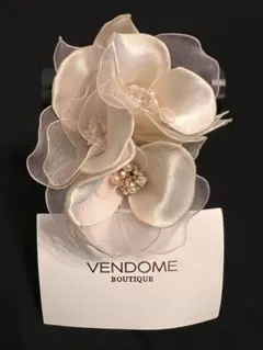 VENDOME BOUTIQUE 花モチーフ コサージュ