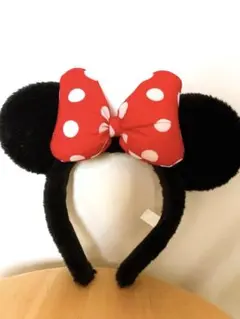 ミニーマウス カチューシャ 赤いリボン