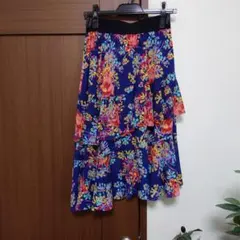 Vivienne Tam 花柄フレアスカート サイズ38のサムネイル