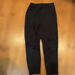 UNIQLO 黒 ロングパンツ 140