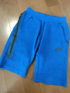 Nike テックフリース　ハーフ ショート パンツ　半ズボン　 140〜150