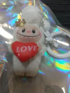ラブブぬいぐるみキーホルダー王冠付きホワイト人形新品オモチャ