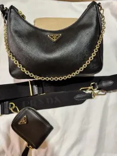 PRADA プラダRe-Edition 2005 サフィアーノレザーバック