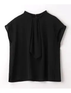【美品】ブラック ボウタイ半袖ブラウス