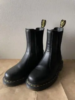 Dr. Martens ドクターマーチン　ブラック サイドゴアブーツ　レディース
