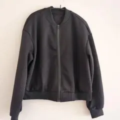 ブラック ジップアップ ジャケットのサムネイル