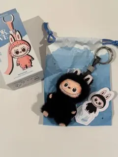 【R】イニシャルラブブ⚫︎POPMART⚫︎正規店購入・正規品