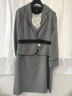 売り切り価格　25号　セレモニースーツ　卒業　入学に