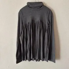 NICE CLAUP　タートルネック　グレー