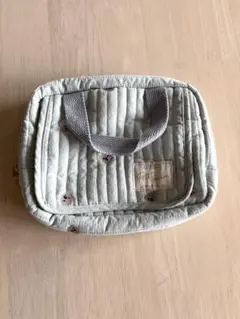 petit main くま刺繍 キルティング おむつポーチのサムネイル