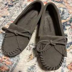美品　unfit femme グレー フリンジ　モカシン　スウェード　ミネトンカ
