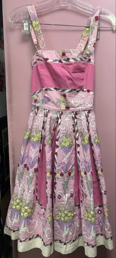 VTG!ベッツィジョンソン　90sピンク花の女王ワンピースのサムネイル