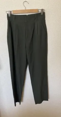 uncrave クリスピーリネン テーパードパンツカーキグレー／0