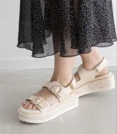 randa キルティング　ビジュー　厚底サンダル　ホワイトのサムネイル
