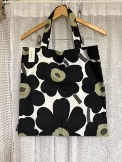 マリメッコ marimekko ファブリックバッグ トートバッグ ブラック 花柄