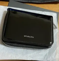 MB × FACTOTUM 別注 エナメル カウレザー 二つ折り財布 ウォレット 2026年最新】FACTOTUM メンズ 折り財布の人気アイテム - メルカリ