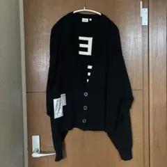 ニコアンド⭐︎ Misayoさんプロデュースのバックロゴカーディガン