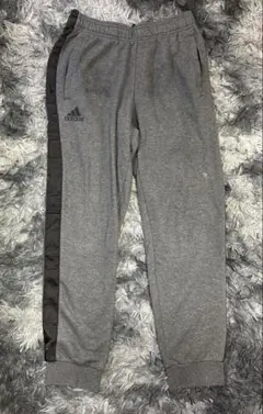 adidas グレー ジャージパンツ L