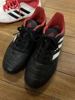 adidas サッカーシューズ ブラック/レッド 21.5cm