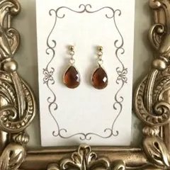 6064　ピアス　ゴールド　ハンドメイド　イヤリング可　小ぶりオレンジ茶ブラウン